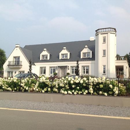 B&B Villa Reynaert Opoeteren Экстерьер фото