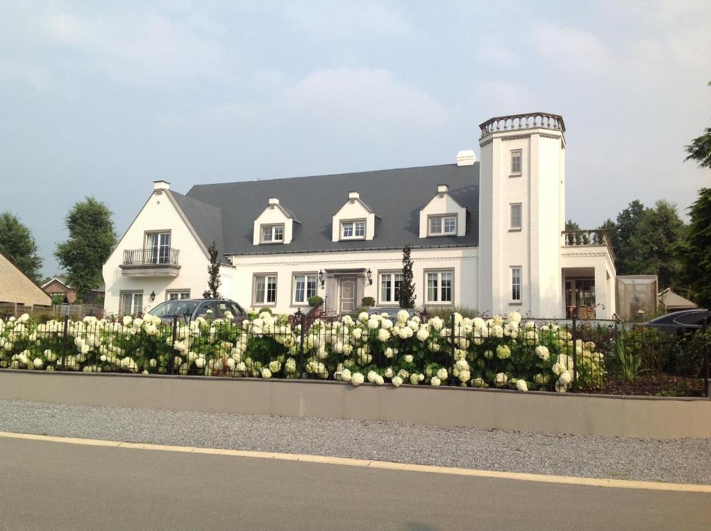 B&B Villa Reynaert Opoeteren Экстерьер фото